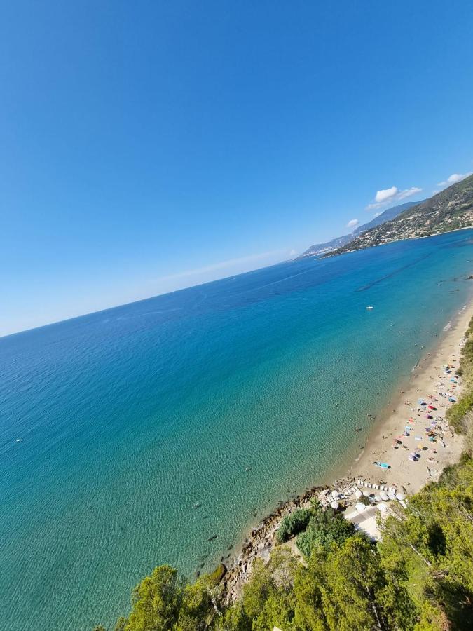 Sea And Monaco Charme View On The Beach Ventimiglia Luaran gambar
